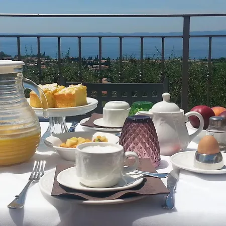 Bed & Breakfast Corte Frisonai 4*