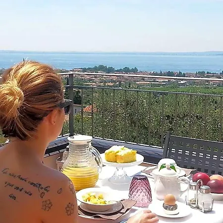 Corte Frisonai Bed & Breakfast 4*